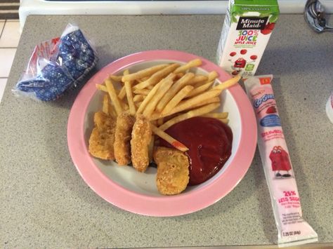 Childhood Food 2000s, Childhood Meals, Food Nostalgia, Childhood Food, Mcdonalds Chicken, Chicken Honey, Chicken Nugget Recipes, Recovery Food, Chili Chicken