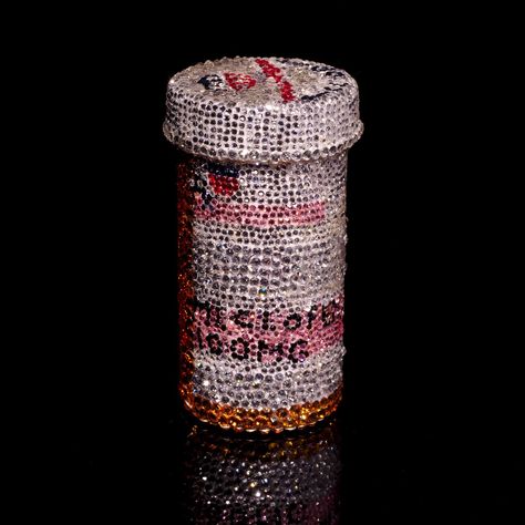 Bling Ideas, Pill Bottle, Rhinestone Projects, Bling Crafts, Pill Bottles, Glitter Art, Rhinestone Art, Brown Aesthetic, All That Glitters