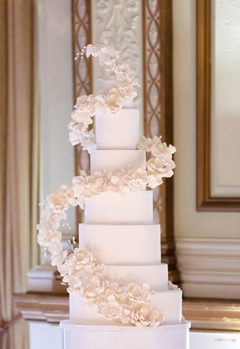 Golden Hour - WedLuxe Magazine  #geometriccake #weddingcake #cakeinspo Spring Wedding Outfit, Dream Wedding Cake, Wedding Cake Inspiration, Cake Inspo, Wedding Cake Ideas, Wedding Cake Designs, Wedding Plans, My Dream Wedding, Spring Wedding