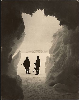 identical eye: Photographer Herbert Ponting Antarctica 1911-12 Eddard Stark, A Song Of Ice And Fire, Insta Photo, The Last Airbender, Image Collection, 그림 그리기, Land Scape, Old Photos, Plein Air