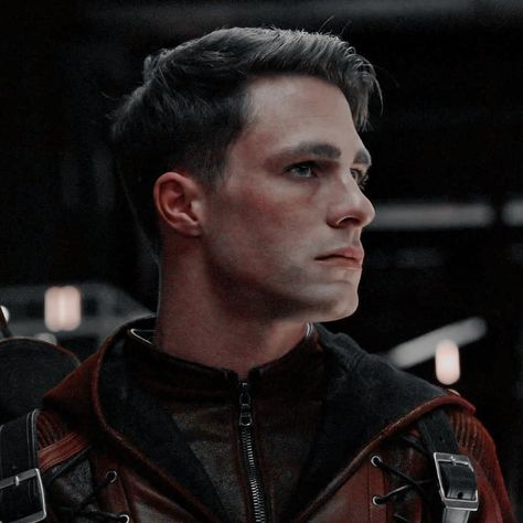 Roy Arrow, Arrow Roy Harper, Jason Roy, Black Hair Green Eyes, Jason Todd Red Hood, Dc Titans, Roy Harper, Colton Haynes, 17 Black