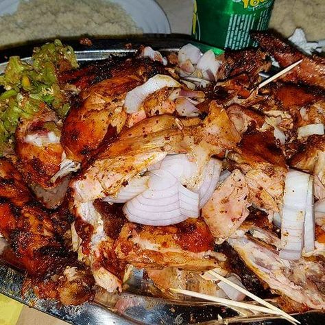 #IvorianFood: Attention tuage!  @5_star_dancer  CHOUKOUYA de? Senegal Food, Ivorian Food, West African Food, African Food, Ivory Coast, Food Obsession, Tandoori Chicken, 5 Star, Grilling