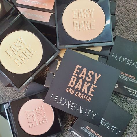 NEW Arrival Huda Beauty Easy Bake and Snatch Pressed Brightening and Setting powder 🔥this is sweat-proof powder Sale Price: 6,500 BDT Regular Price:7,050 BDT Available shades:✅ Banana Bread Cup Cake Cherry Blossom Pound Cake ✅ Inbox us / ORDER from website Get an extra discount with code: NEW10 https://lavishta.com/product/easy-bake-and-snatch-pressed-brightening-and-setting-powder/ Banana Bread Cup, Cake Cherry, Easy Bake, Sweat Proof, Setting Powder, Pound Cake, Easy Baking, Makeup Products, Huda Beauty