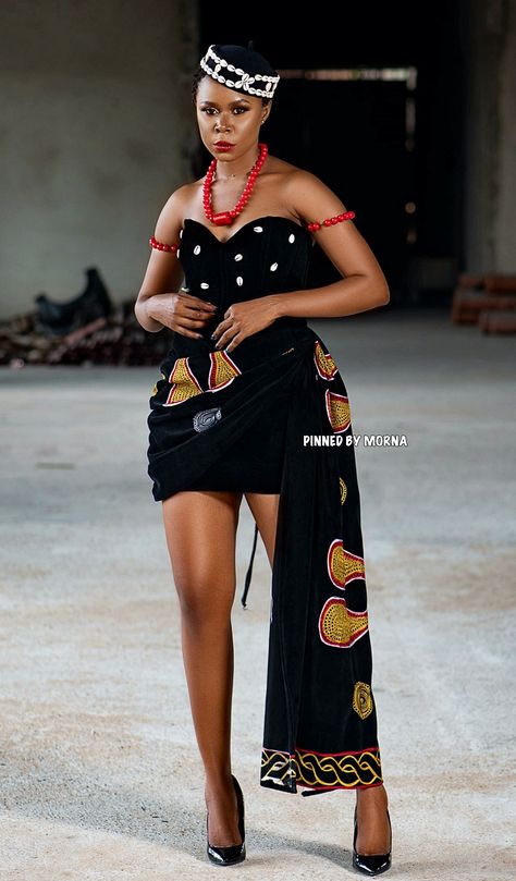 Cameroon Traditional Attire For Women, Traditional Dresses Cameroon, Cameroon Traditional Dresses, Toghu Designs For Women, Cameroon Traditional Wedding Attire, Bamenda Traditional Dress, Cameroonian Traditional Dresses, Bamenda Traditional Wear, Toghu Cameroon