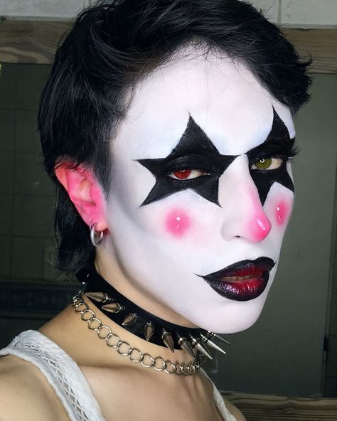 Goth Clown Aesthetic, Egirl Clown Makeup, Unique Clown Makeup, Cupid Clown, Alt Clown Makeup, Clown Makeup For Men, Club Kid Makeup, Clown Eyeliner, Clown Core Fashion