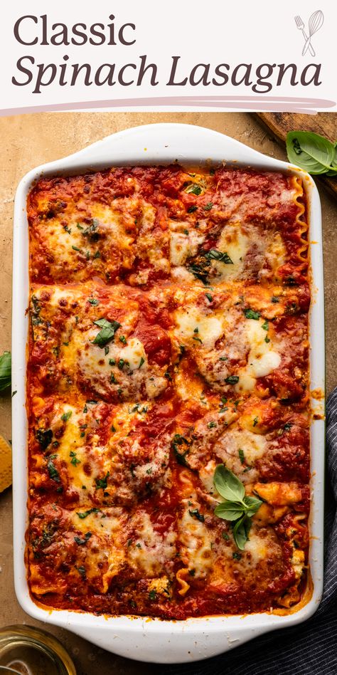 A white dish with spinach lasagna in it. Above the lasagna are the words "classic spinach lasagna". Best Spinach Lasagna Recipe, Lasagne Without Tomato Sauce, Spinach Meat Lasagna, Lazana Recipes, Lasagna Recipe With Spinach, Spinach And Meat Lasagna, Real Italian Recipes, Lasagna Sauce Recipe, Lasange Recipe