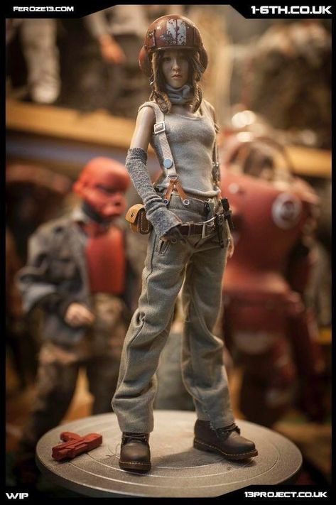 Steampunk Mechanic, Mechanic Clothes, Ashley Wood, Burning Man Outfits, Cyberpunk Fashion, Toy Art, Custom Toys, Custom Action Figures, Tank Girl