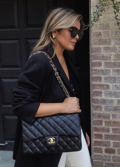 Chanel Double Flap Bag Jumbo Outfit, Styling Chanel Bag, Channel Double Flap Bag, Chanel Classic Flap Jumbo, Large Chanel Flap Bag, Chanel Double Flap Bag Outfit, Chanel Classic Flap Bag Outfit, Black Chanel Bag Outfit, Chanel Jumbo Outfit