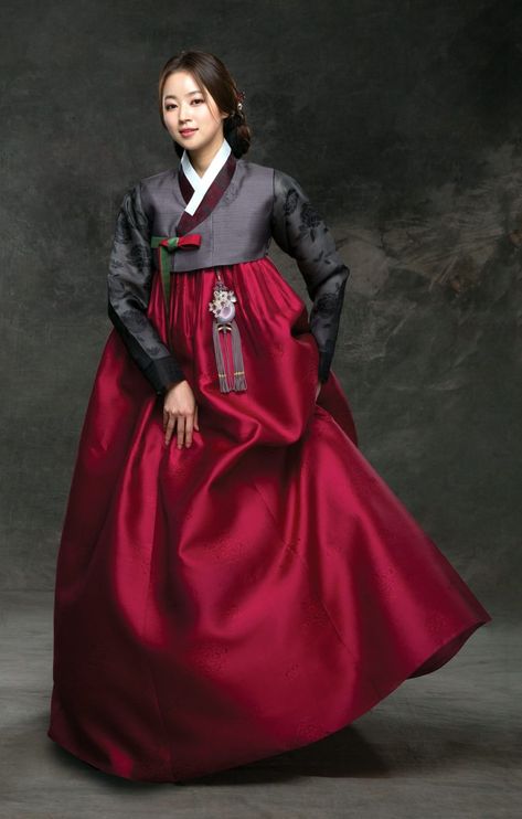 custom made hanbok dress Korean Historical Fashion, Dress Outfits Korean, Korean Traditional Dress Hanbok, Traditional Korean Clothing, Hanbok Dress, Hanbok Traditional, White Dress Outfit, Black Korean, Outfit Korean Style