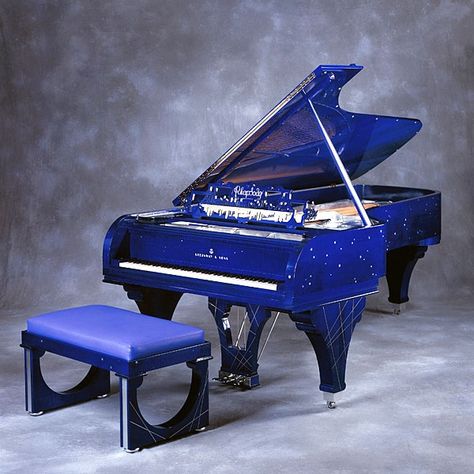 Steinways rhapsody in blue inspired art case piano, beautiful!! Blue Piano, Steinway Piano, Painted Pianos, Piano Design, Musica Disco, Blues Piano, Rhapsody In Blue, Baby Grand Pianos, Piano Keys