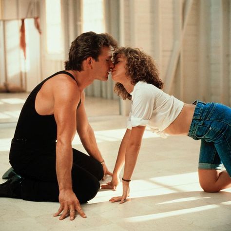 Cynthia Rhodes, Dirty Dancing Movie, Jonathan Pryce, Jennifer Grey, Summer Outfits Minimalist, Dance Instructor, Patrick Swayze, Matt Damon, Dirty Dancing