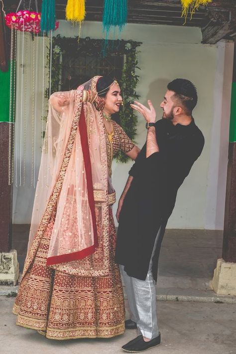 #Bhaidooj Special: Wedding Day Pictures of Siblings Wedding Photography Poses Family, Indian Wedding Poses, Bride Photos Poses, Groom Photoshoot, Indian Wedding Photography Couples, Bridal Photography Poses, Indian Bridal Photos, Indian Wedding Couple Photography, Indian Wedding Couple