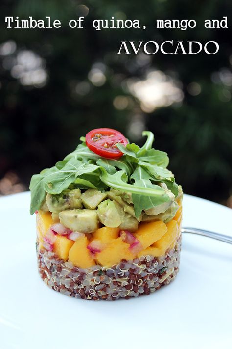 Mango And Avocado, Starter Dishes, Sushi Recipes, Avocado Recipes, Quinoa Recipes, Food Presentation, Food Plating, Raw Food Recipes, Food Design