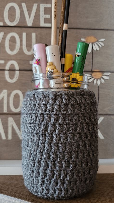 Crochet Jar Covers, Mason Jar Cozy, Jar Covers, Pint Mason Jars, Quick Crochet Projects, Tunisian Crochet Hook, Crochet Ball, Cozy Pattern, Small Mason Jars