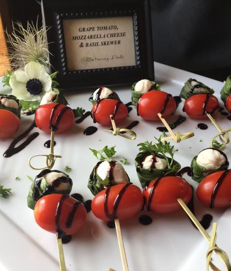 Tomato, Basil, Mozzarella skewers as a passed hors d'oeuvre Hours Devours, Hour Devours, Christmas Hor D'oeuvres, Mozzarella Skewers, Hors Devours Appetizers, Christmas Party Appetizers, Wedding Hors D'oeuvres, Horderves Appetizers, Hors Devours