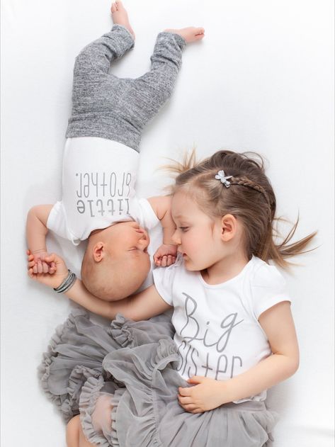 Big Sister And Little Brother, Big Sister Little Brother, Brother Pictures, Sibling Photography, Sister Pictures, Sisters Photoshoot, Sibling Shirts, Sister Shirt, Big Sister Shirt