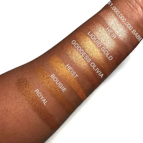 These are the best highlighters for dark skin! Highlighter For Dark Skin, Best Highlighters, Highlighter Swatches, Makeup For Dark Skin, Best Highlighter, Brand Makeup, Colors For Dark Skin, Makeup 101, Dark Complexion