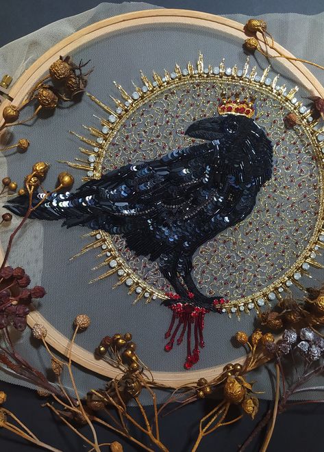 Raven Embroidery, Witchy Embroidery, Bird Pet, Cool Embroidery, Black Raven, Tambour Embroidery, Beadwork Embroidery, Embroidered Bird, Punch Needle Embroidery