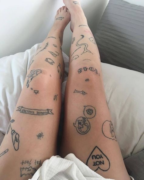 People With Tattoos, Targaryen Tattoo, Dragons Tattoo, Grunge Tattoo, Stick N Poke Tattoo, Leg Tattoos Women, Poke Tattoo, Leg Tattoo, Aesthetic Tattoo