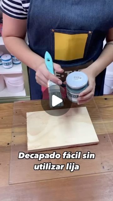 Retiza Pinturas on Instagram: "Tips de Retiza✅  #retiza #retizachile #tips #decapadovintage #ideas #pintura #tiza #colores #paint #efectos #hazlotúmismo #hechoamanoconamor #viralvideo" Wash Painting, Papel Mache, Video Ideas, Wooden Storage, Instagram Tips, May 11, Wooden Diy, Blogger Themes, Chalk Paint