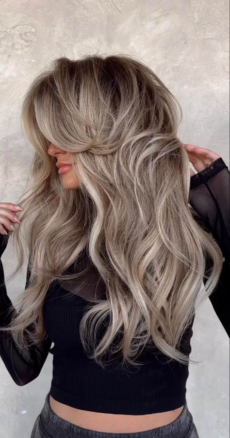 Ash Blonde Hair Balayage, Ashy Hair, Perfect Blonde Hair, Summer Blonde Hair, Ash Blonde Balayage, Brunette Hair With Highlights, Ash Blonde Hair, Blonde Hair Inspiration, Balayage Hair Blonde