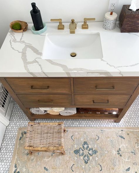 мιçħєℓℓє | Home Decor + DIY on Instagram: “*Insert Witty Caption Here* • Happy Tuesday! This is my view when I get out of the shower. Actually, I might be standing on the ledge here,…” Mediterranean Rug, Bathroom With Marble, Hexagon Tile Floor, Tiled Floors, Wooden Cabinet, Bathroom Countertop, Marble Countertop, Bathroom Countertops, Hexagon Tiles