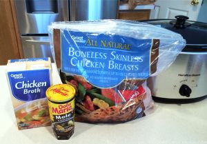 Slow Cooker Recipe: Chicken Mole - Growing Up Blackxican Crockpot Menudo, Mexican Crockpot, Quick Foods, Mole Recipe, Large Meals, Slow Cooker Teriyaki Chicken, Chicken Receipes, Chicken Mole, Delicious Slow Cooker Recipes