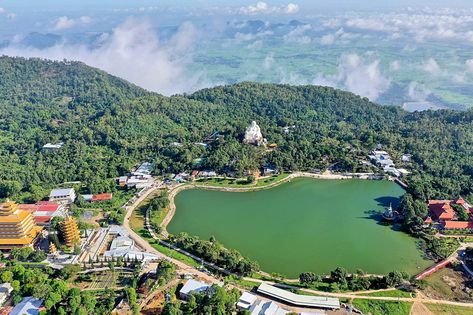 Núi Cấm An Giang nằm trong dãy 7 núi. Đây là ngọn núi cao nhất của Thất Sơn An Giang. Đặc biệt nơi đây là điểm du lịch nổi tiếng, hay được gọi là Đà Lạt của miền Tây. Khí hậu trọng lành, mát mẻ; những ngôi chùa đẹp và những câu chuyện huyền bí làm nên nét hấp dẫn của núi Cấm. Đặc biệt là khu công viên nước Thanh Long giữa rừng cây độc đáo. #dulich #huynhhieutravel #mientaycogi #angiang #dulichangiang #nuicam #thatson #dulichnuicam Vietnam Tour, Thanh Long, Chia, Vietnam