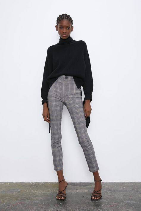 https://www.zara.com/us/en/checkered-leggings-p04432220.html?v1=34129781 Checkered Leggings Outfit, Outfits For Office Women, Leggings Outfit Work, Plaid Leggings Outfit, Outfits For Office, Checked Leggings, Plaid Leggings, Outfit Work, Office Women