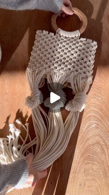 Bags Macrame, Beige Rectangular Macrame Shoulder Bag, Spring Macrame Tote Shoulder Bag, Macrame Bag Tutorial, Beige Macrame Shoulder Bag, Eco-friendly Natural Macrame Shoulder Bag, Eco-friendly Macrame Shoulder Bag, Macrame Bags, Macrame Bag