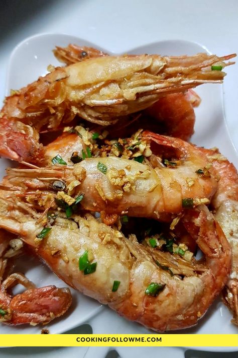 Chinese Butter Garlic Prawns » CookingFollowMe Chinese Garlic Prawns Recipe, King Prawns Recipes, Garlic Butter Prawns Recipes, Tiger Prawn Recipe, Butter Garlic Prawns, King Prawn Recipes, Garlic Prawns Recipe, Veg Crispy, Butter Prawn