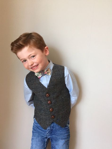 Pageboys waistcoats and bow ties www.littleladisandlords.com Tweed Waistcoat, Clothing Blogs, Harris Tweed, Stylish Kids, Father Of The Bride, Wedding Board, Bow Ties, Vest Dress, Boy Fashion