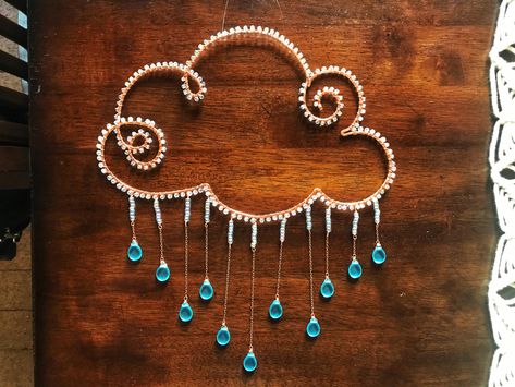 Copper Wire Suncatchers, Wire And Bead Art, Bead And Wire Suncatchers Diy, Wire Wrap Suncatcher, Wire Wrapped Suncatcher, Wire Crafts Diy, Wire Art Ideas, Wire Suncatcher, Beaded Wire Art