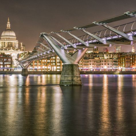 Millennium Bridge London, Bridge Photos, Millennium Bridge, London Night, St Pauls Cathedral, London Bridge, River Thames, The Other Side, Travel Dreams