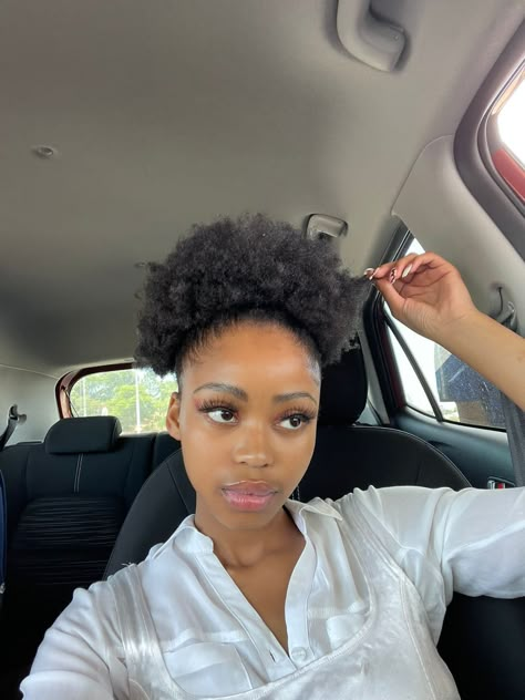 Short Afros, Short Afro Hairstyles 4c Hair, Small Afro, Mini Afro, Afro Puff Hairstyles, Afro Styles, Healthy Black Hair, Latest Braided Hairstyles, Short Afro Hairstyles