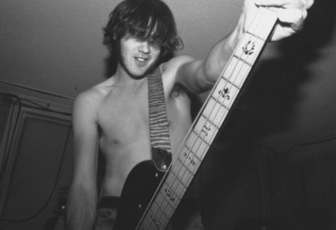 Krist Novoselic, Nirvana, Seattle, Musician, Sign Up, Guitar