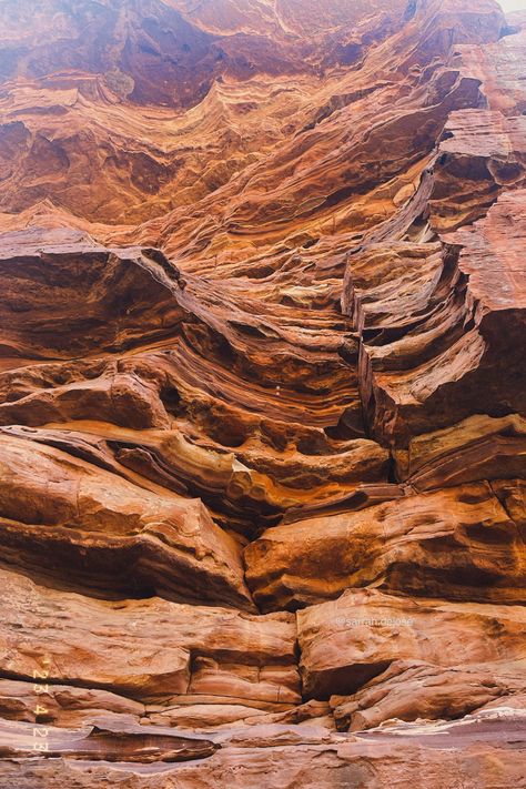 Geoscience Aesthetic, Sandstone Aesthetic, Geologist Aesthetic, Geology Photography, Geology Wallpaper, Geo Aesthetic, Geology Aesthetic, Fold Geology, Earth Aesthetic