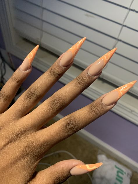 stiletto squiggle long nails Curve Stiletto Nails, Orange Stiletto Nails, Acrylic Stiletto Nails, Fall Orange, Stiletto Nails Designs, Nails Designs, Stiletto Nails, Long Nails, Nail Designs