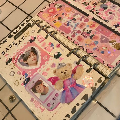 BTS journal/Taehyung journal/K-pop journal ideas K Pop Journal Ideas, Taehyung Journal, K Pop Journal, Bts Journal, Pop Book, Love K, Diary Ideas, Bullet Journal Ideas Pages, Journal Ideas