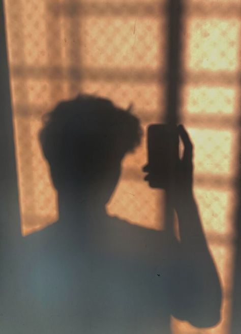 Shadow Picture, Aesthetic Shadow, Shadow Shadow, Shadow Images, Aesthetic Instagram Stories, Instagram Profile Picture, Instagram Profile Picture Ideas, Profile Picture Ideas, Fake Pics