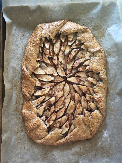 Sourdough Discard Apple, Apple Galette, Sourdough Starter Discard Recipe, Apple Hand Pies, Galette Recipe, Hand Pie, Flaky Salt, Sourdough Discard, Apple Tart