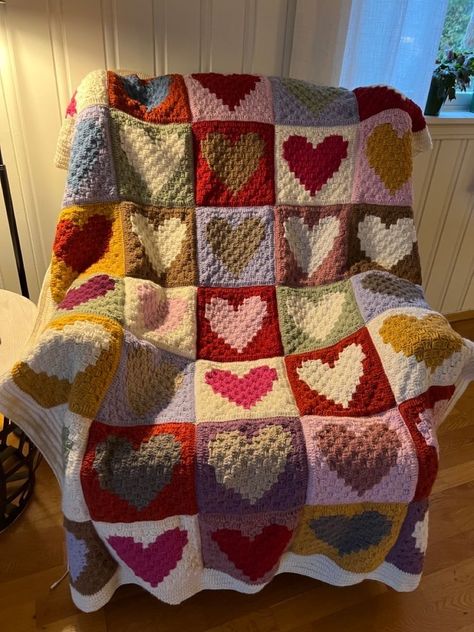 Mode Crochet, Crochet Blanket Designs, Granny Square Blanket, Fun Crochet Projects, Diy Crochet Projects, Yarn Projects, Blanket Designs, Free Crochet Patterns, Learn To Crochet