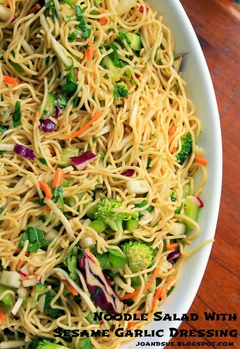 Cold Ramen Noodles, Soba Salad Recipe, Sesame Garlic Dressing, Asian Noodle Salad Recipe, Sesame Noodle Salad, Sesame Noodle, Noodles Salad, Asian Pasta, Asian Noodle Salad