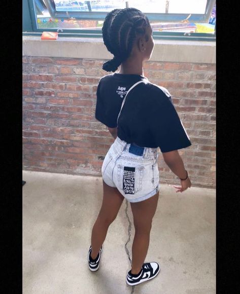 Ksubi Shorts Outfit, Hbcu Fashion, Fire Clothes, Diy Summer Clothes, Denim Street Style, Teen Swag Outfits, Fly Outfit, Cute Birthday Outfits