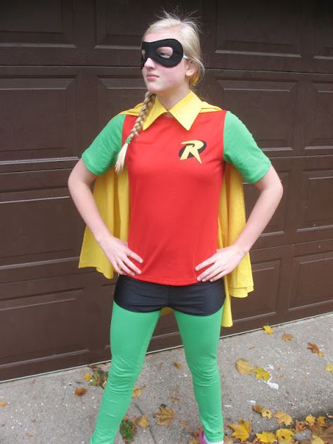 Robin Costume (of Batman & Robin) by Creative Chicks Robin Halloween Costume, Batman And Robin Costumes, Cool Superhero Costumes, Robin Superhero, Diy Superhero Costume, Diy Batman, Batman Costume Diy, Batman Diy, Superhero Halloween Costumes