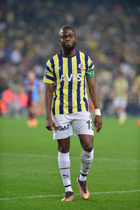 Enner Valencia Fenerbahçe, Valencia Fenerbahçe, Enner Valencia, Football Wallpaper, Galaxy Wallpaper, Valencia, Superman, Football, American Football