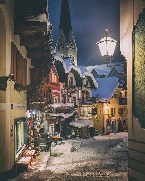 Living Destinations on Instagram: “Winter night ~ Hallstatt, Austria Photo: @bu_khaled Congrats! ➡ Founders: @ournextflight ⬅ TAG your favourite person 💖 👇 #hallstatt…” Get Paid To Travel, Paid To Travel, Travelling Abroad, Hallstatt Austria, Visit Austria, Traveling Abroad, Wonderful Picture, Beautiful Buildings, Best Cities