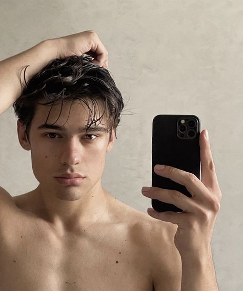 Avery Keelan, Chase Carter, Men Face, Facial Aesthetics, Face Aesthetic, Instagram Selfie, Boy Face, Aesthetic Boys, Aesthetic Boy