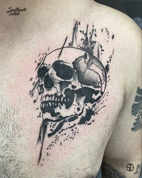 Sketchy chest skull tattoo by our resident @nsmactattoos 💀 Books/info in our Bio: @southgatetattoo • • • #skulltattoo #sketchytattoo #sketchyink #chesttattoo #sg #skinart #londontattoostudio #southgatetattoo #londonstyle #londontattoo #blackwork #customtattoo #enfield #darktattoo #tattooartist #london #londonink #ignoranttattoo #tattoos #customdesigns #magictattoos #ink #northlondon #londontattooartist #SGtattoo #southgate #northlondontattoo #amazingink Cute Elephant Tattoo, Sketch Tattoos, Targaryen Tattoo, Tatuagem Masculina Pequena, Astronaut Tattoo, Sketch Style Tattoos, Skull Art Drawing, Sketch Tattoo Design, Gaming Tattoo