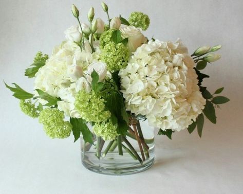 Affordable Centerpieces, Hydrangea Flower Arrangements, Green Centerpieces, White Flower Arrangements, Low Centerpieces, Hydrangea Arrangements, Peonies And Hydrangeas, Clear Vases, White Wedding Flowers